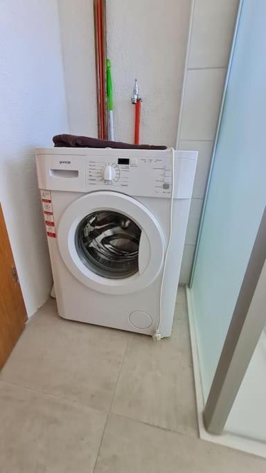 Komfortabele Ferienwohnung In Ruhiger Lage Sassnitz Esterno foto